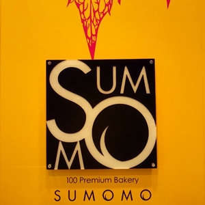 SUMOMO